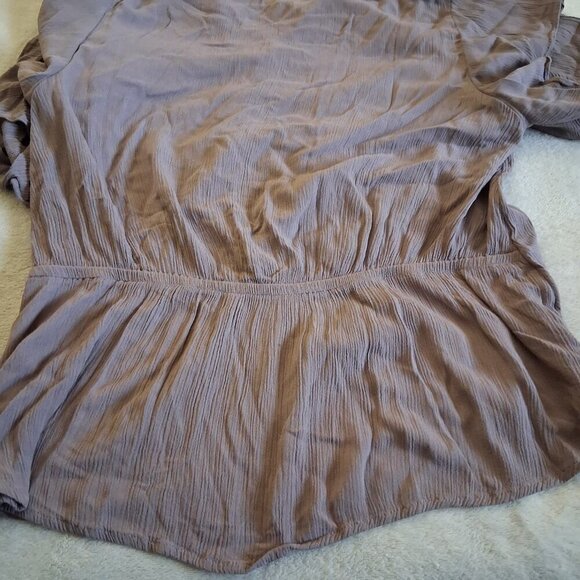 Maurices Women's Size XXL Mauve V Neck Ruched Front Ruffle Short Sleeve Blouse - Picture 9 of 11